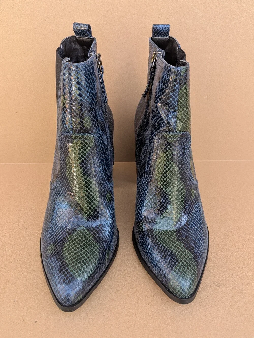 Scoop NYC Stefani Chelsea Ankle Boots Block heel Blue 8.5 Faux Snakeskin Booties